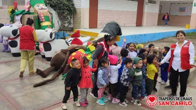¡Dona y Alegra Vidas! Dónde Donar Ropa y Juguetes en [Ciudad]